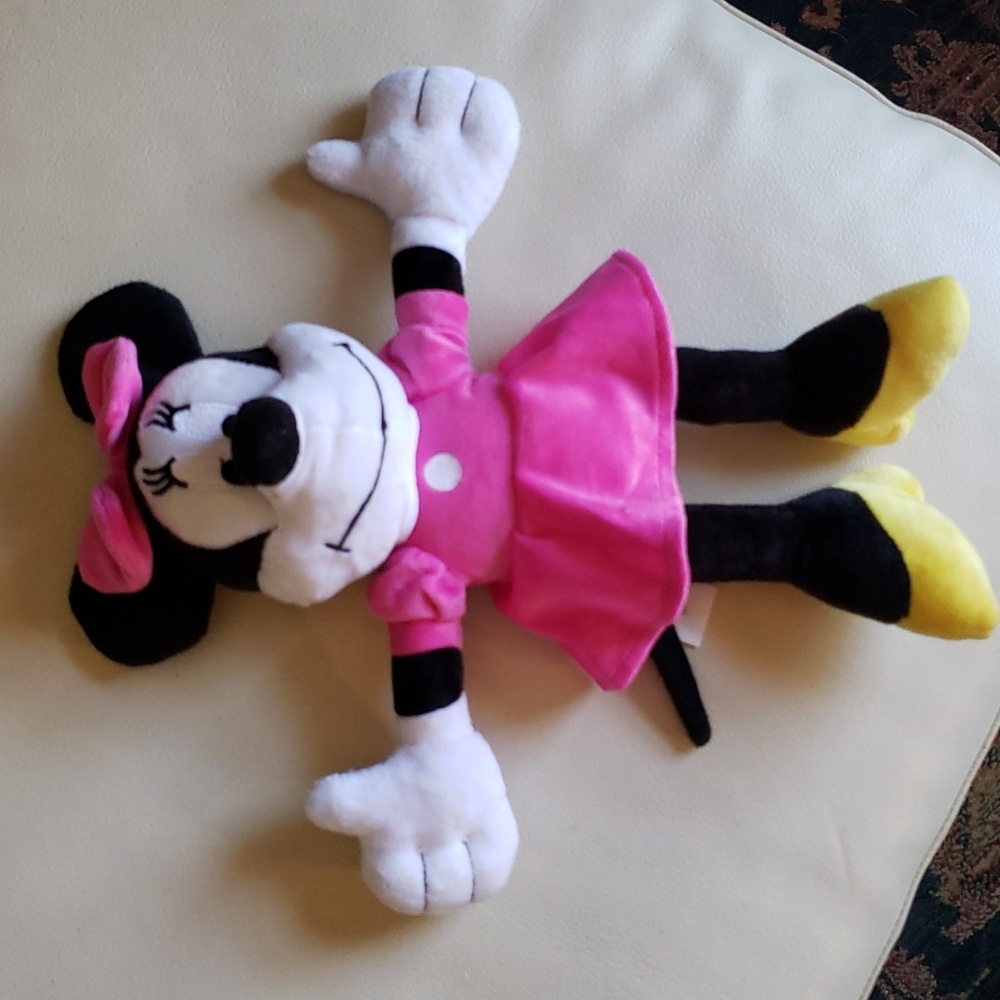 Disney Minnie Mouse Stuffed Toy